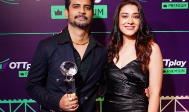 'Yeh Kali Kali Aankhein' actress Anchal Singh Looked Gorgeous in a Black Bodycon Dress at the OTT Play Awards