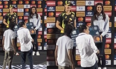 Actress Kashika Kapoor Presents The Player of the Match Award to Ellyse Perry