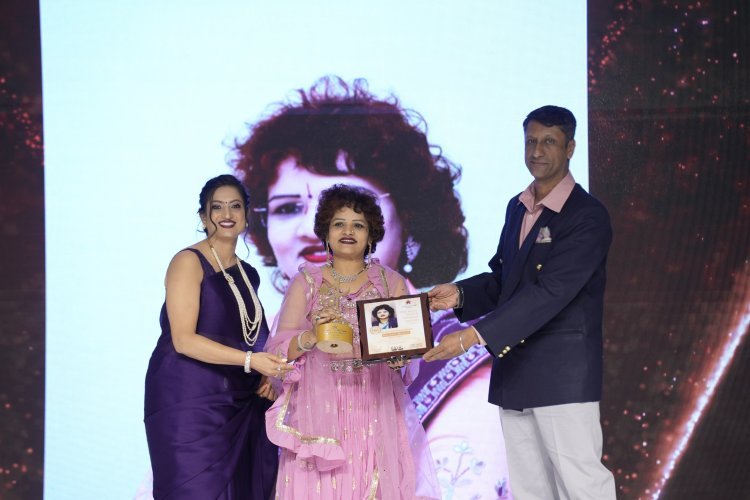 Dr. Sangita Manoj Biyani from Bhusawal honored with FSIA Award 2022