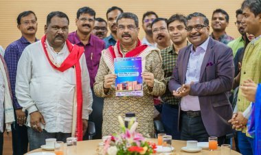 Union Education Minister Pradhan Announces to Establish Incubation Centre at IIM Sambalpur