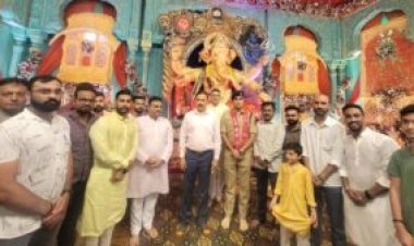 Organized by Sairam Yuvak Mandal, ‘Manta Ka Raja’ Pandal in Althan becomes the centre of divinity in Surat