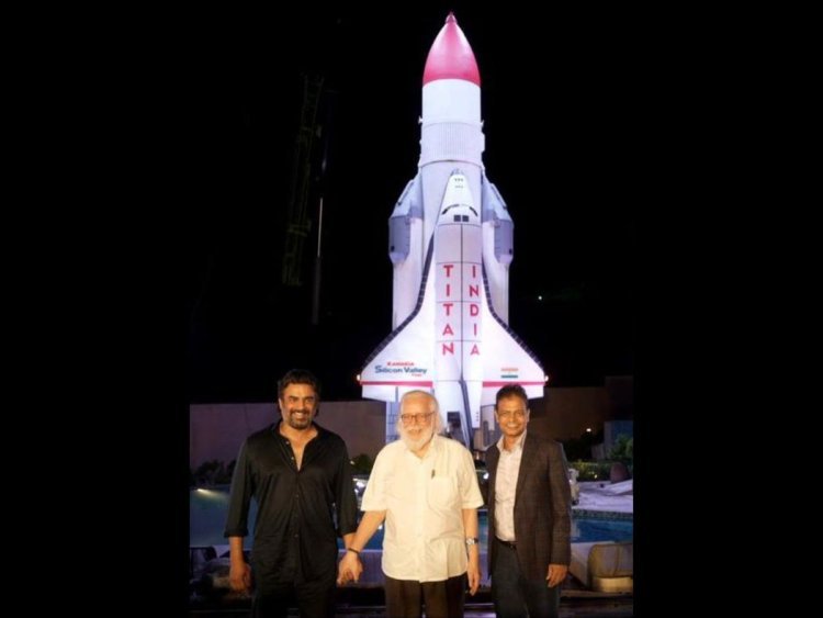 The Grand Rocket in ‘Kanakia Silicon Valley’ Unveiled, Rockey Boys: R Madhavan and Nambi Narayanan Sir cheer for the Rocket of another kind!