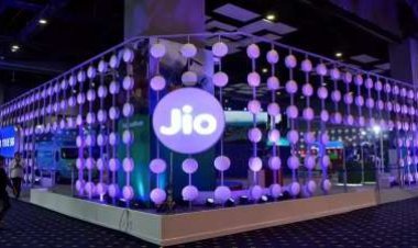 India Mobile Congress 2023: Reliance introduced Jio Space Fiber, will connect unconnected areas with satellite-based gigabit technology