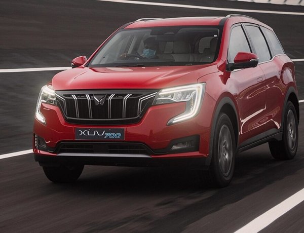 Great opportunity to buy Mahindra XUV 700! Book today, waiting period is less than six months