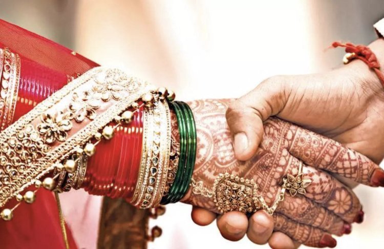 Estimated to be around 35 lakh weddings this season, businessmen will do business worth around Rs 4.25 lakh crore