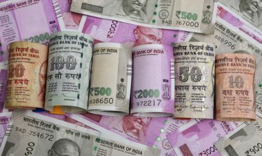 Rupee fell in the initial session of the first trading day, Indian currency became so weak against the dollar today