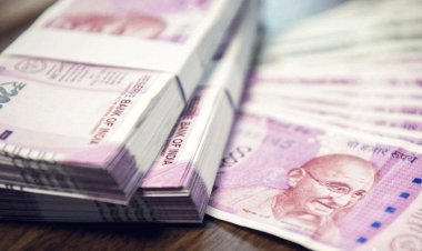 Indian currency declined on the last day of the trading week, Rupee fell by so much against the dollar