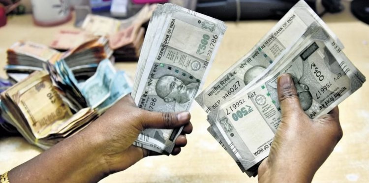 Rupee strengthened against dollar in early trade, is trading with so much money rising