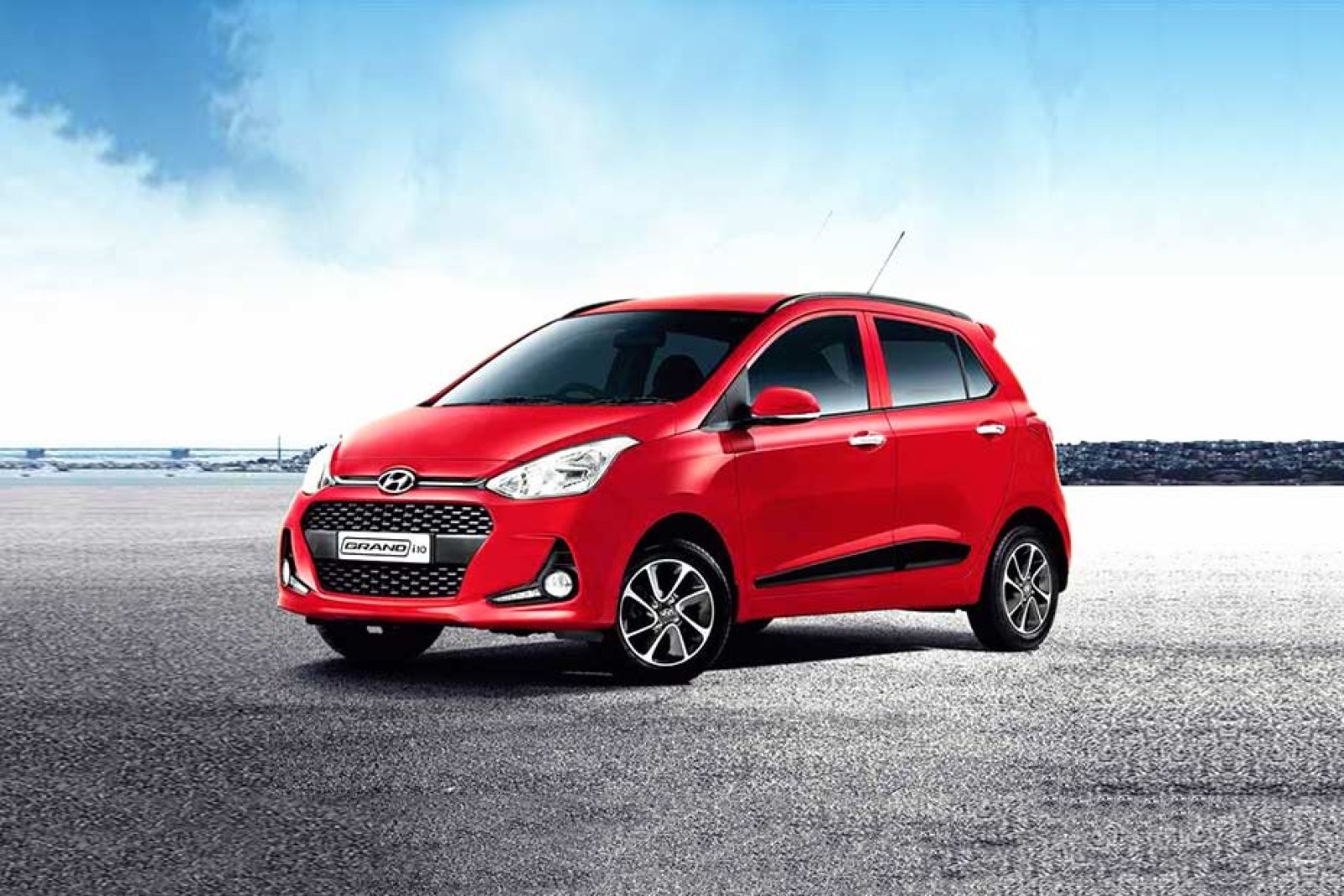 Bumper discount of up to Rs 3 lakh is available on these Hyundai cars, Grand i10, Alcazar included in the list