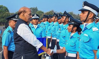 Rajnath Singh arrived at the joint graduation parade, said - there should be a balance between traditions and innovation in the armed forces