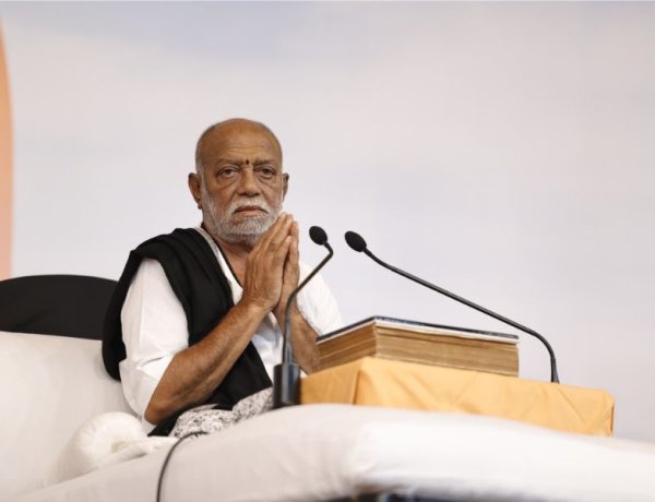 Morari Bapu extends humanitarian assistance of Rs. 25 lakh for war-torn Israel & Palestine