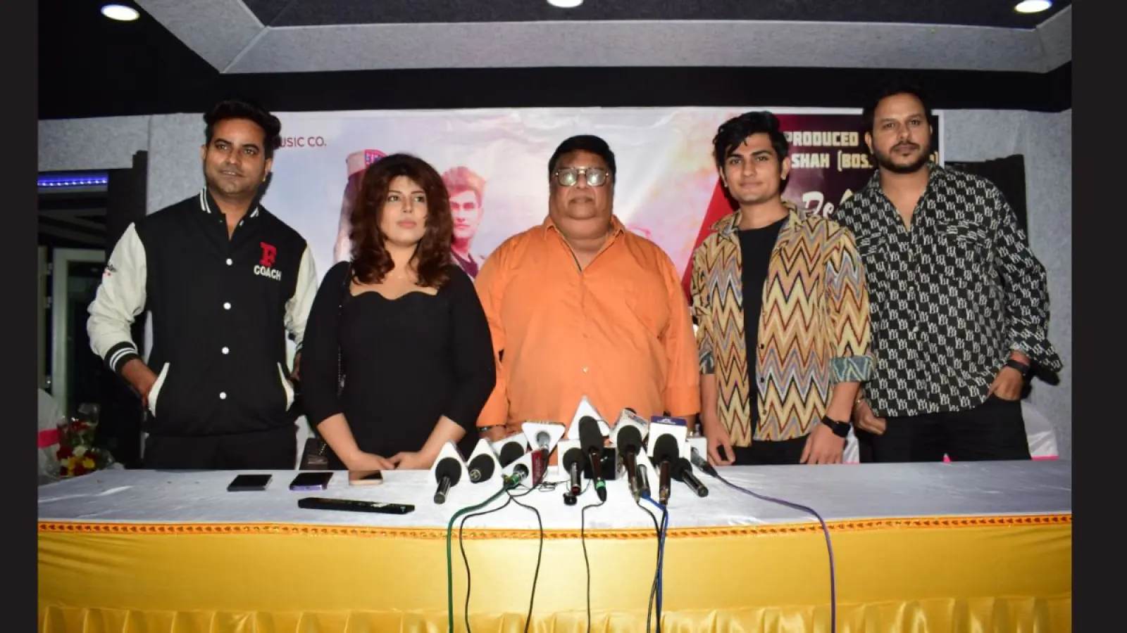 Zee Music Company and Boss Studio has launched the song 'Dekha Pheli Dafa'
