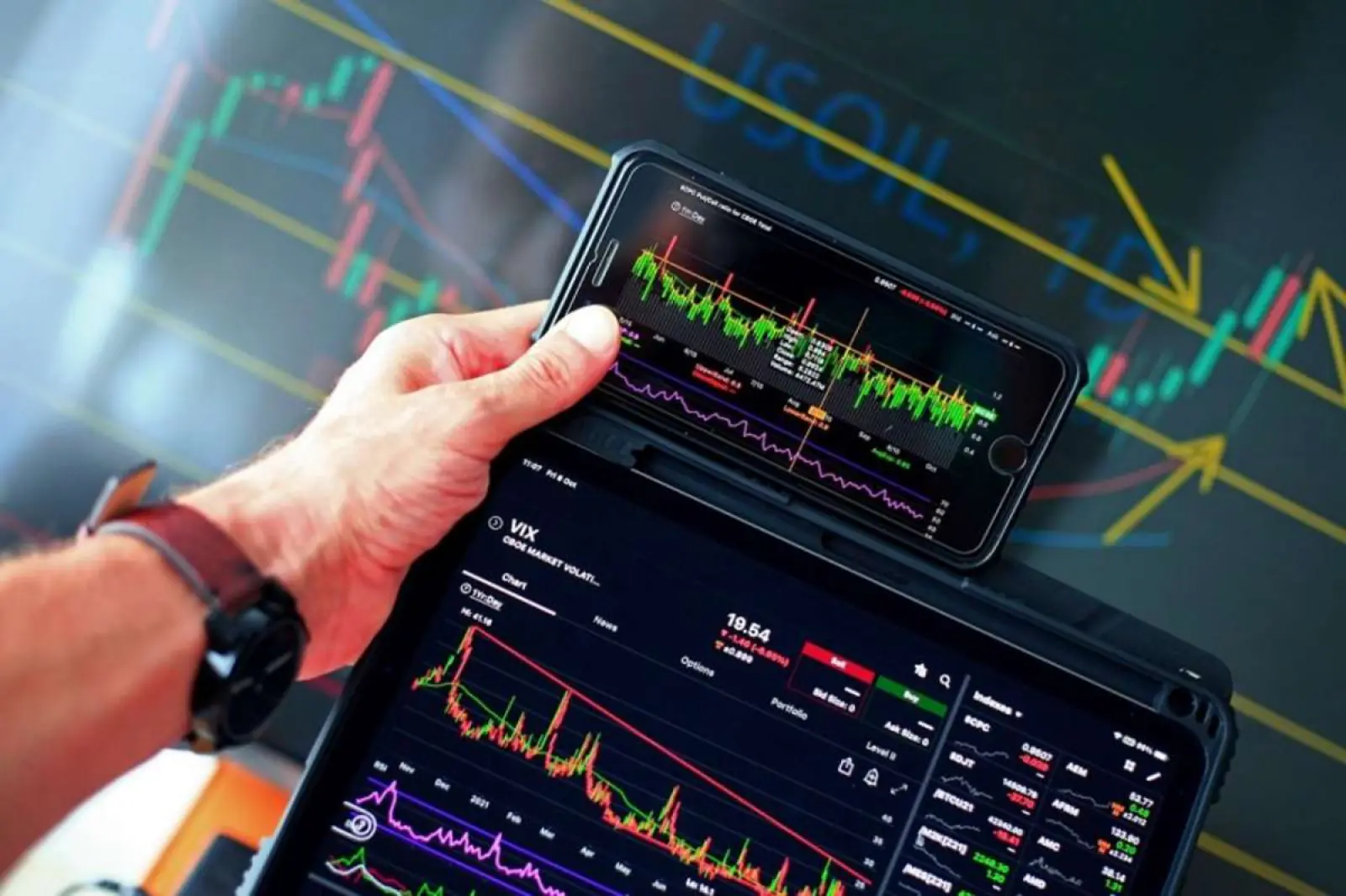 India's share market becomes the fourth largest market in the world, Hong Kong also left behind in the race