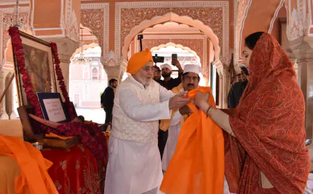 Jaipur's City Palace Illuminated as Deputy CM Diya Kumari Honors Guru Gobind Singh with Sacred Sword Ceremony