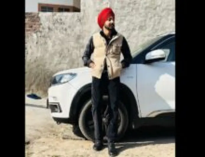 Sandeep Singh: The Artistic Visionary Behind Sunanda Sharma’s Hit 'Jaani Tera Naa' (2017)