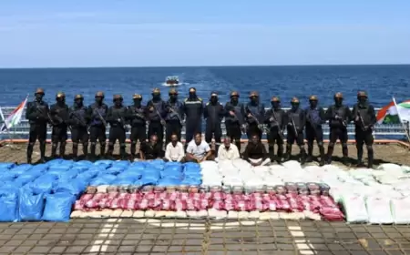 Indian Navy seized 3,300 kg of drugs including 'charas', 'morphine' in Porbandar, Amit Shah gave this reaction