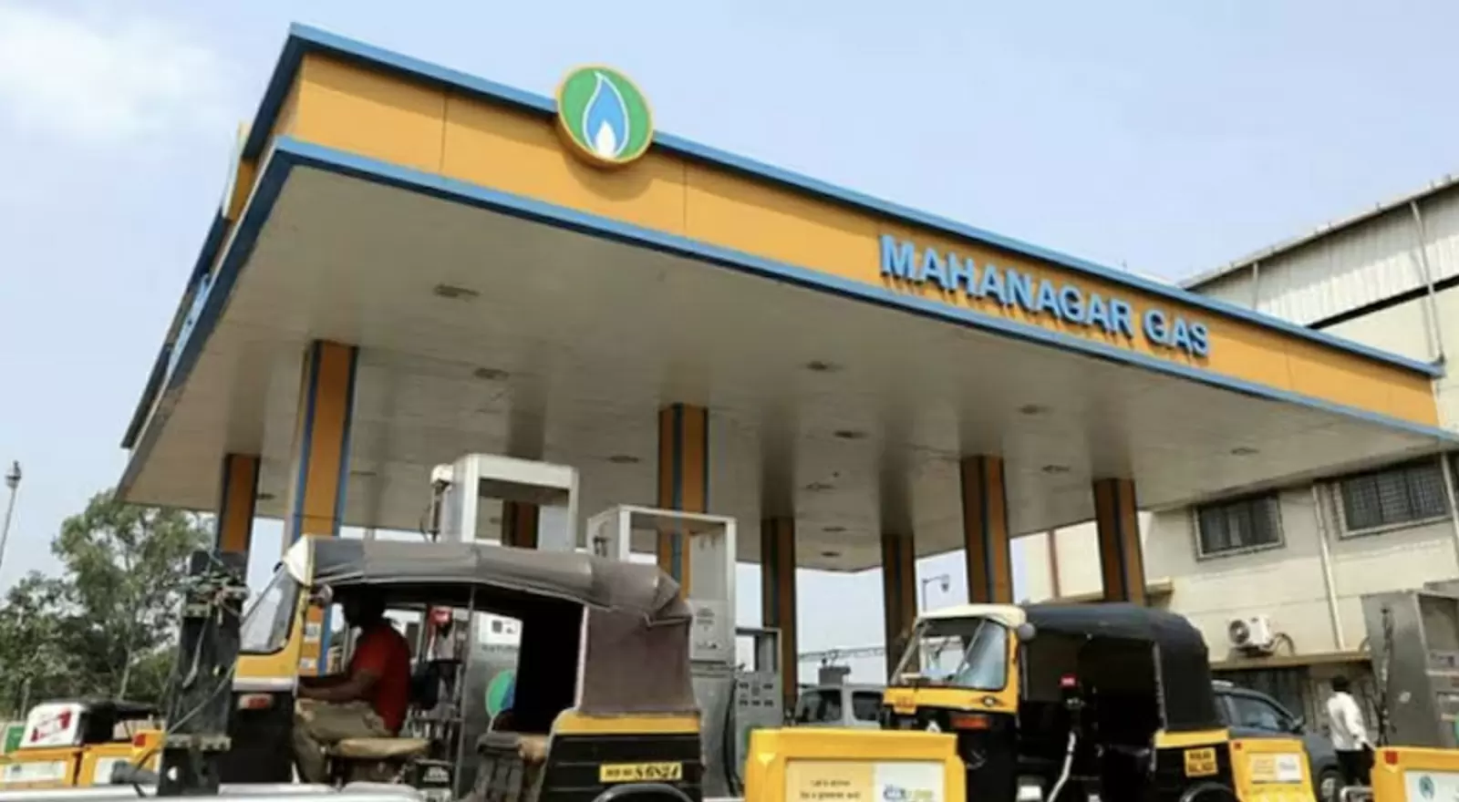 CNG became cheaper, price cut announced late evening, check new price