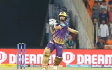 IPL 2024: After the match, Virat gave his bat to Rinku Singh, KKR star said thanks for this