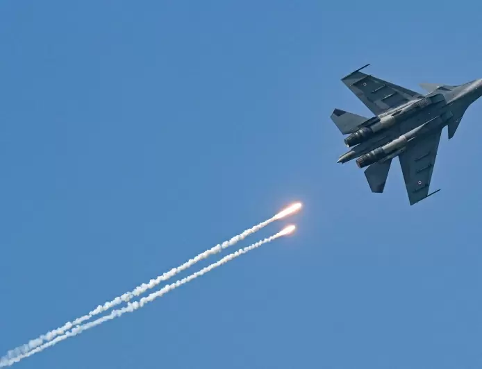 IAF: Defence Ministry and Indian manufacturers inked a major deal concerning the Sukhoi-30 MKI, know why it is special