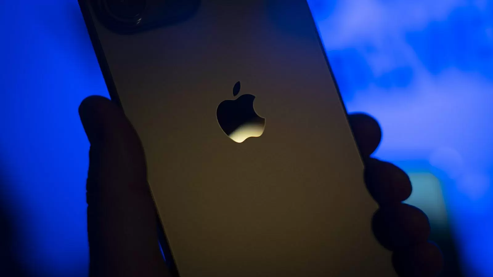 Apple's warning: Hacking alert issued for 91 countries including India, your iPhone can be hacked at any time     