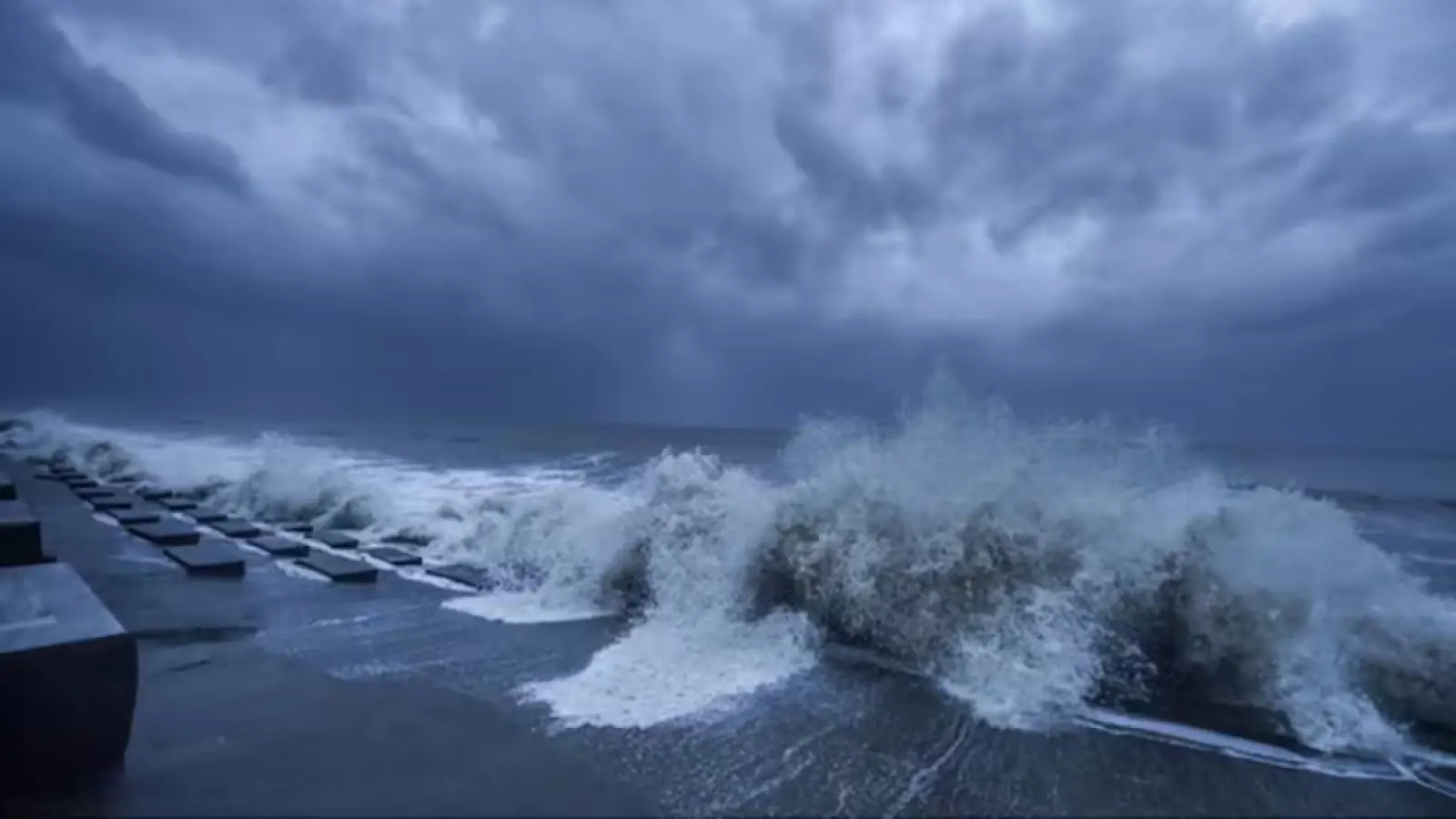 Cyclone Remal will hit Bengal today, 12 NDRF teams deployed; Flight operations will remain closed at the airport