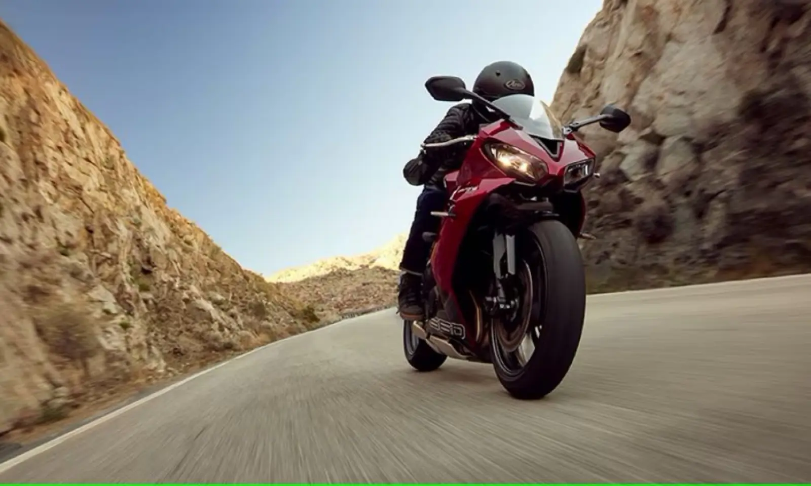 Triumph Daytona 660 starts arriving at dealerships, will be launched in the Indian market soon