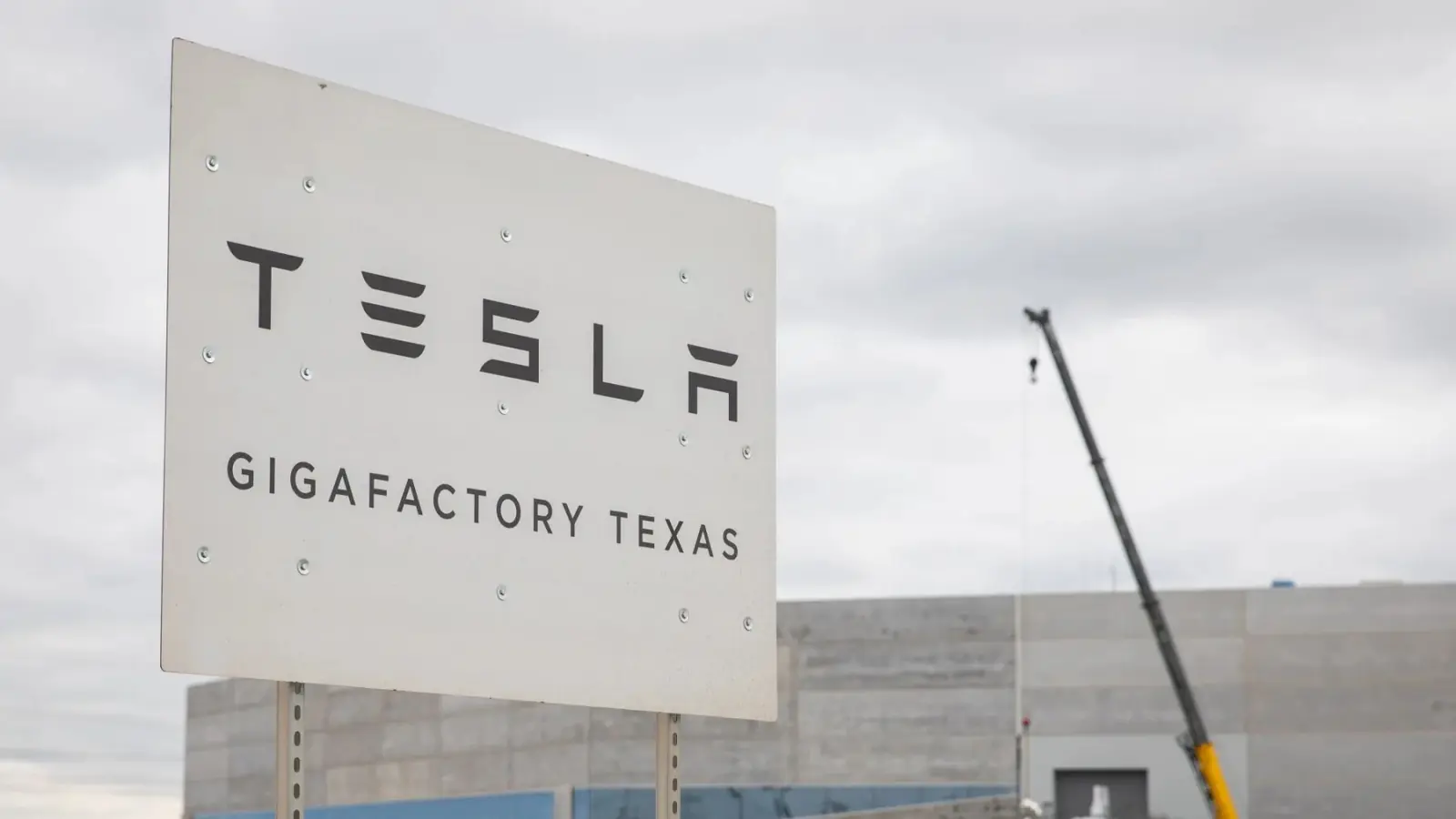 Family of electrician killed at Austin plant files suit against Tesla know details