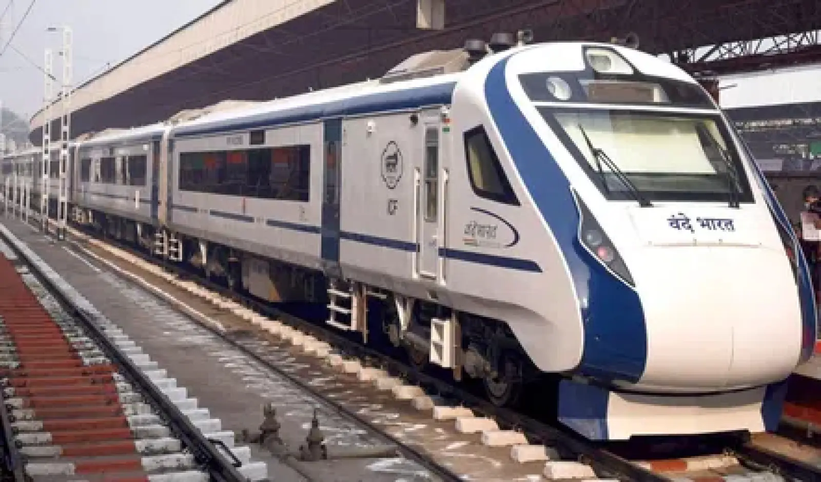 PM Modi will flag off two new Vande Bharat trains, will connect these cities; know the route and timing