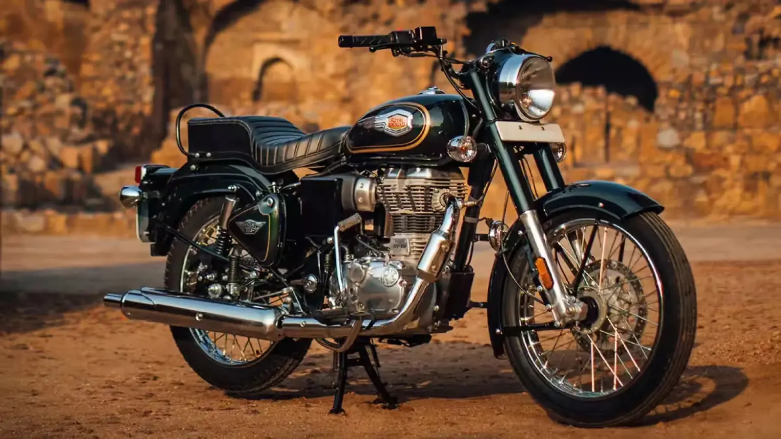 Royal Enfield Bullet 350 Battalion Black launched; Better retro look than before, new tail lamp has been given