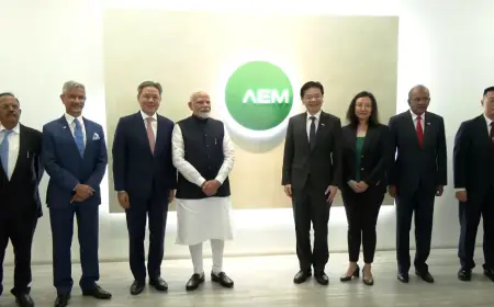 PM Modi visits semiconductor center, and invites Singapore companies to Semicon India
