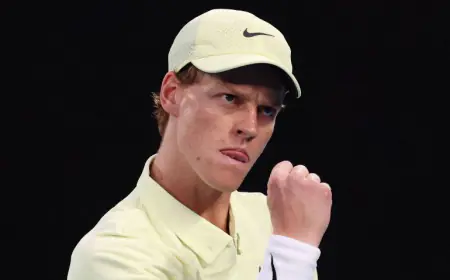 Sinner beats Schoolket to reach third round of Australian Open 2025