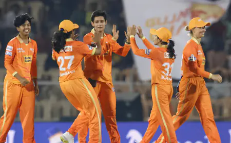 RCB vs GG: Gujarat Giants won the toss and chose to bowl, both teams made these changes