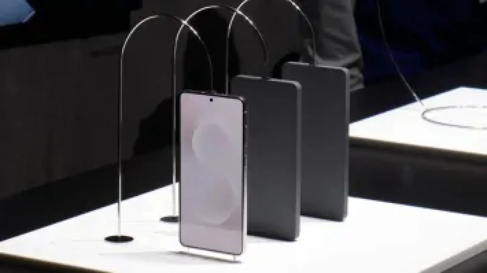 Samsung's 'thinnest phone' launching tomorrow; Know every detail