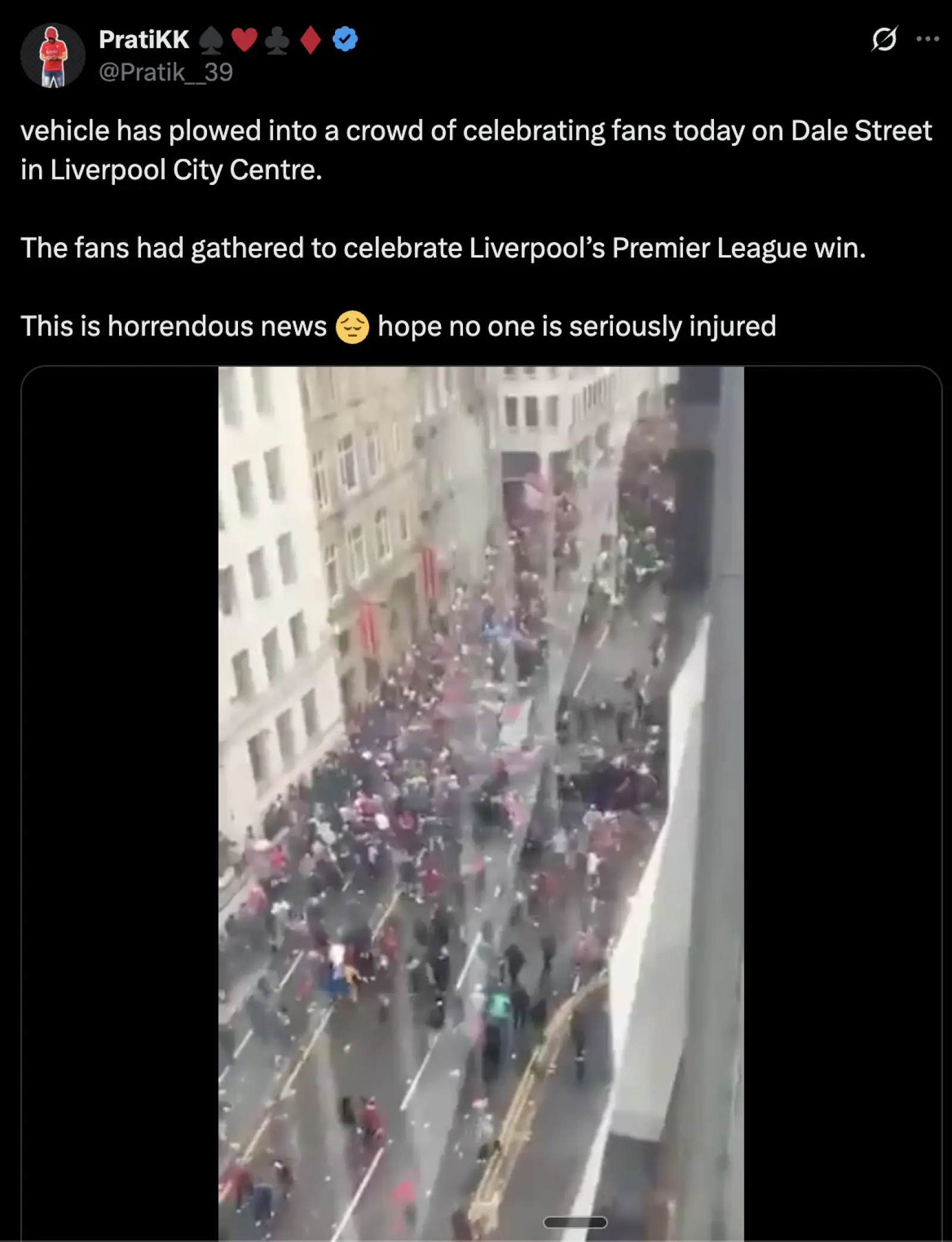 Major accident in Liverpool: 50 people crushed by car in football victory parade