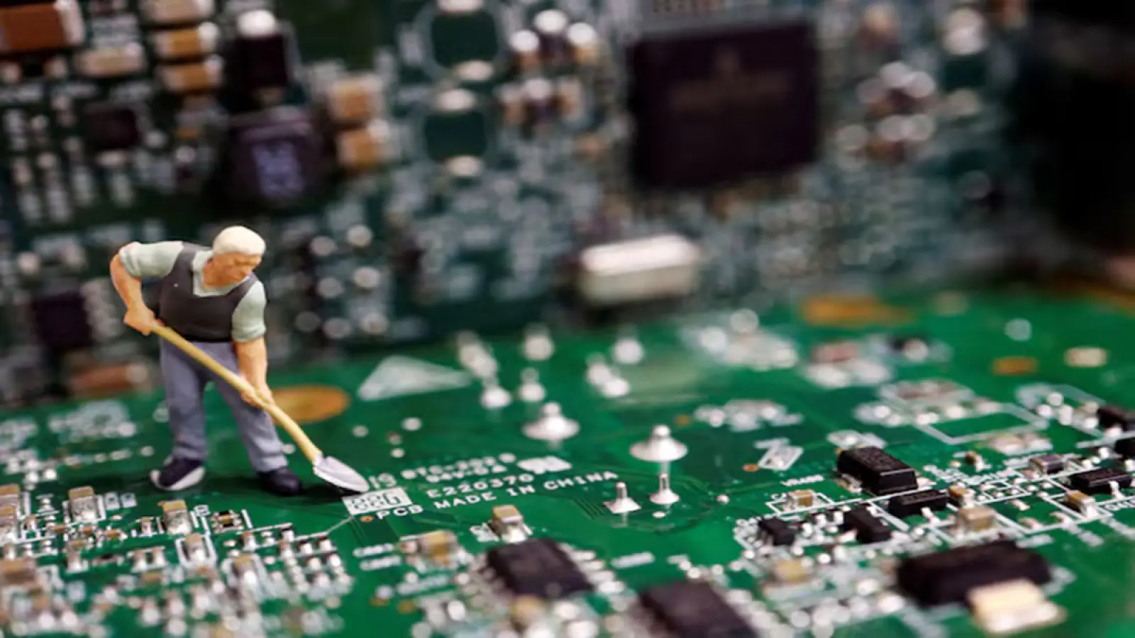 India is continuously strengthening its position in the semiconductor sector, the only country to challenge China