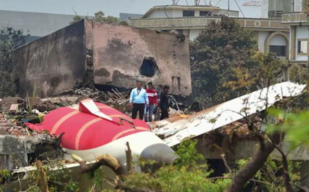 Air India's plane suddenly came down 900 feet after takeoff; Know details