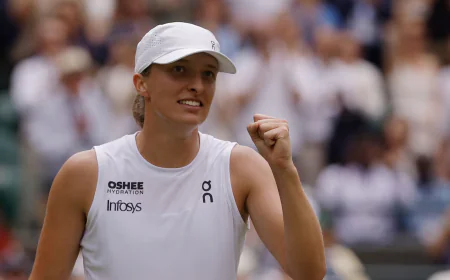 Iga Swiatek reaches Wimbledon semi-finals for the first time, Fognini retires