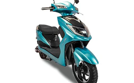 Kinetic Green will bring new Electric Scooter on 28 July, new teaser released on social media