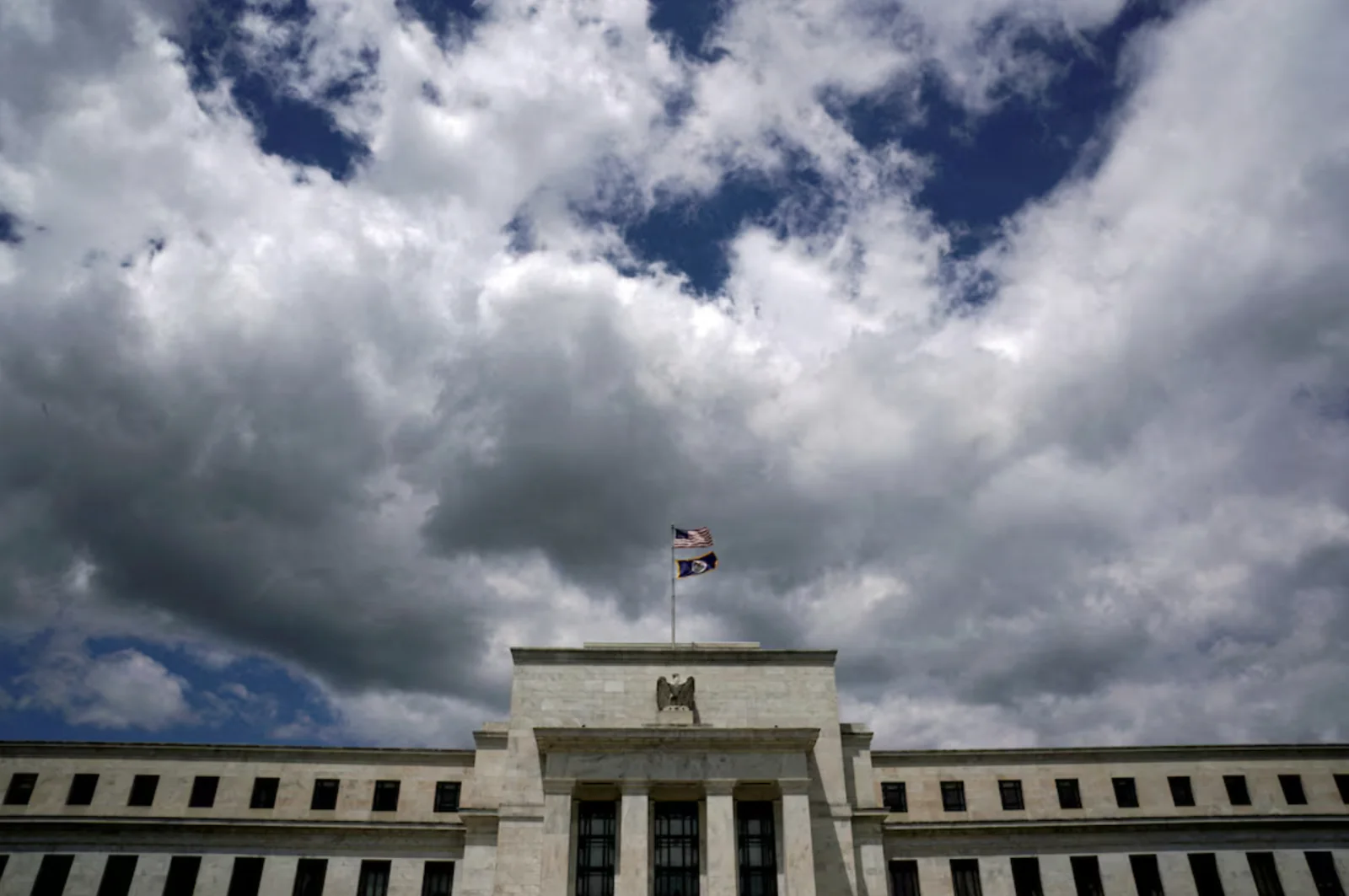 'Union Bank Warns Fed to Tread Carefully on Rate Cuts Amid Tariff-Driven Inflation Risks', Union Bank reports
