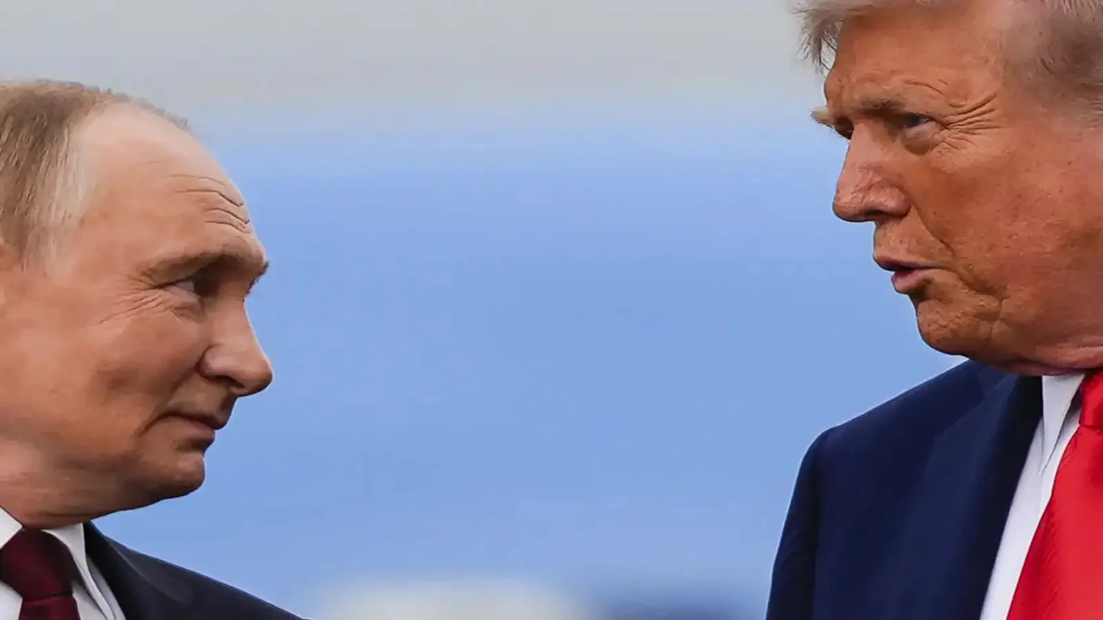 Trump Meets Putin in Alaska; US President’s Armored Car ‘The Beast’ Draws Spotlight