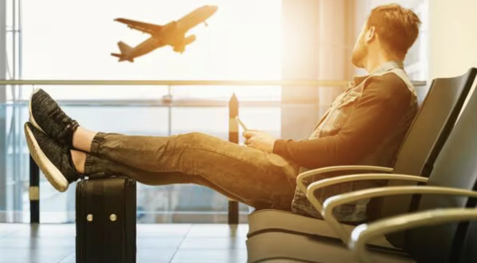 From Free UPI to Airport Lounge Food: Here’s How Banks and Govt Cover the Costs