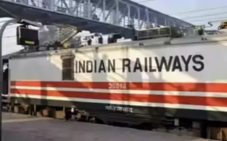 Railways to Launch M-UTS Ticketing at New Delhi Station, No More Long Queues for Unreserved Tickets