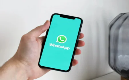 WhatsApp Testing ‘Disappearing Status’ Feature on iOS After Android Beta Rollout