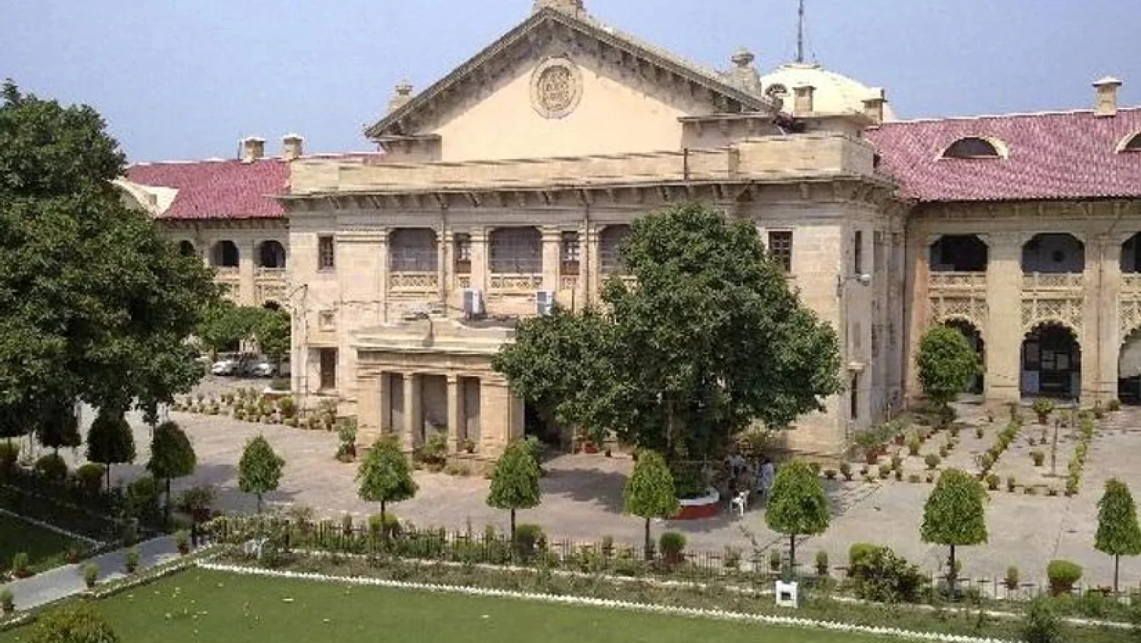 Supreme Court Collegium Approves Appointments, Promotions for 26 Allahabad HC Judges
