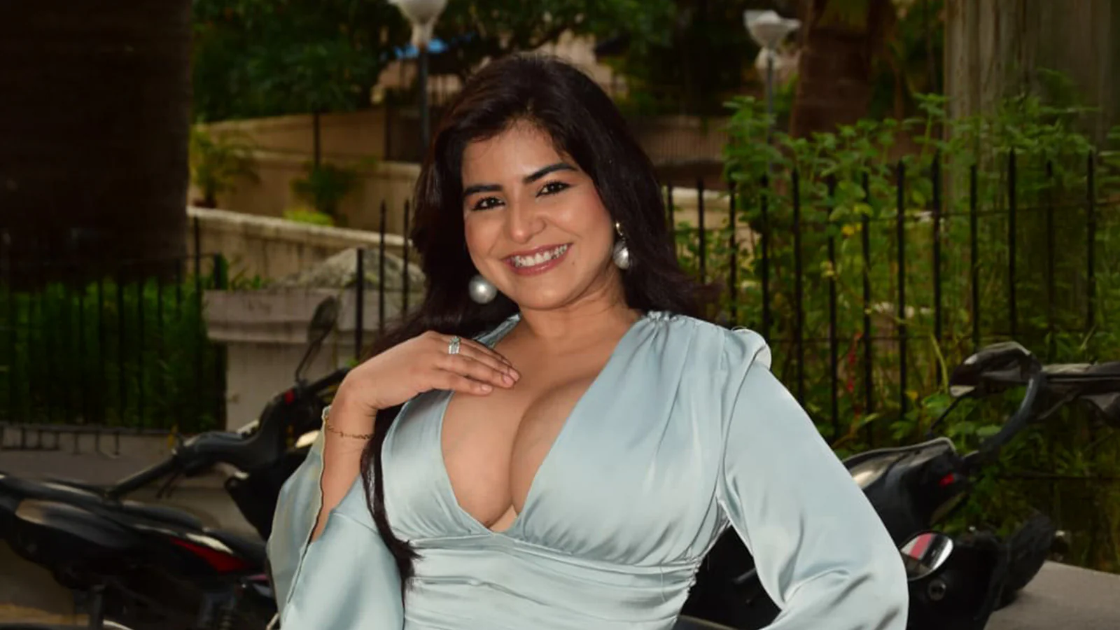 Shikha Malhotra’s Candid Critique Sends Bigg Boss 19 Buzzing with Wild Card Entry Talk