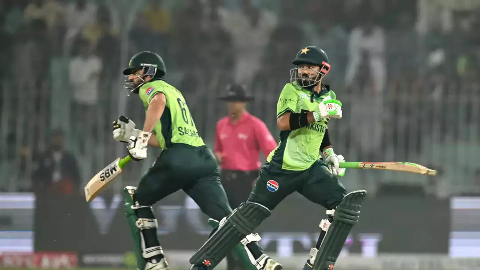 Pakistan Survive Late Drama to Seal Victory Over South Africa in Series Opener