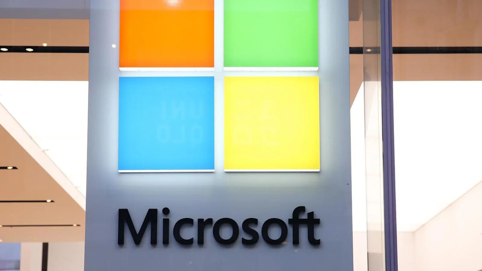 Microsoft Apologizes to 2.7 Million Australian Users for Misleading AI Subscription Plans