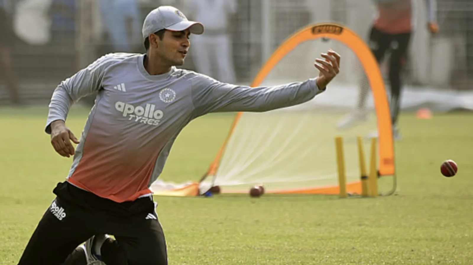 Shubman Gill Suffers Serious Neck Nerve Injury, Ruled Out of All International Cricket in 2025