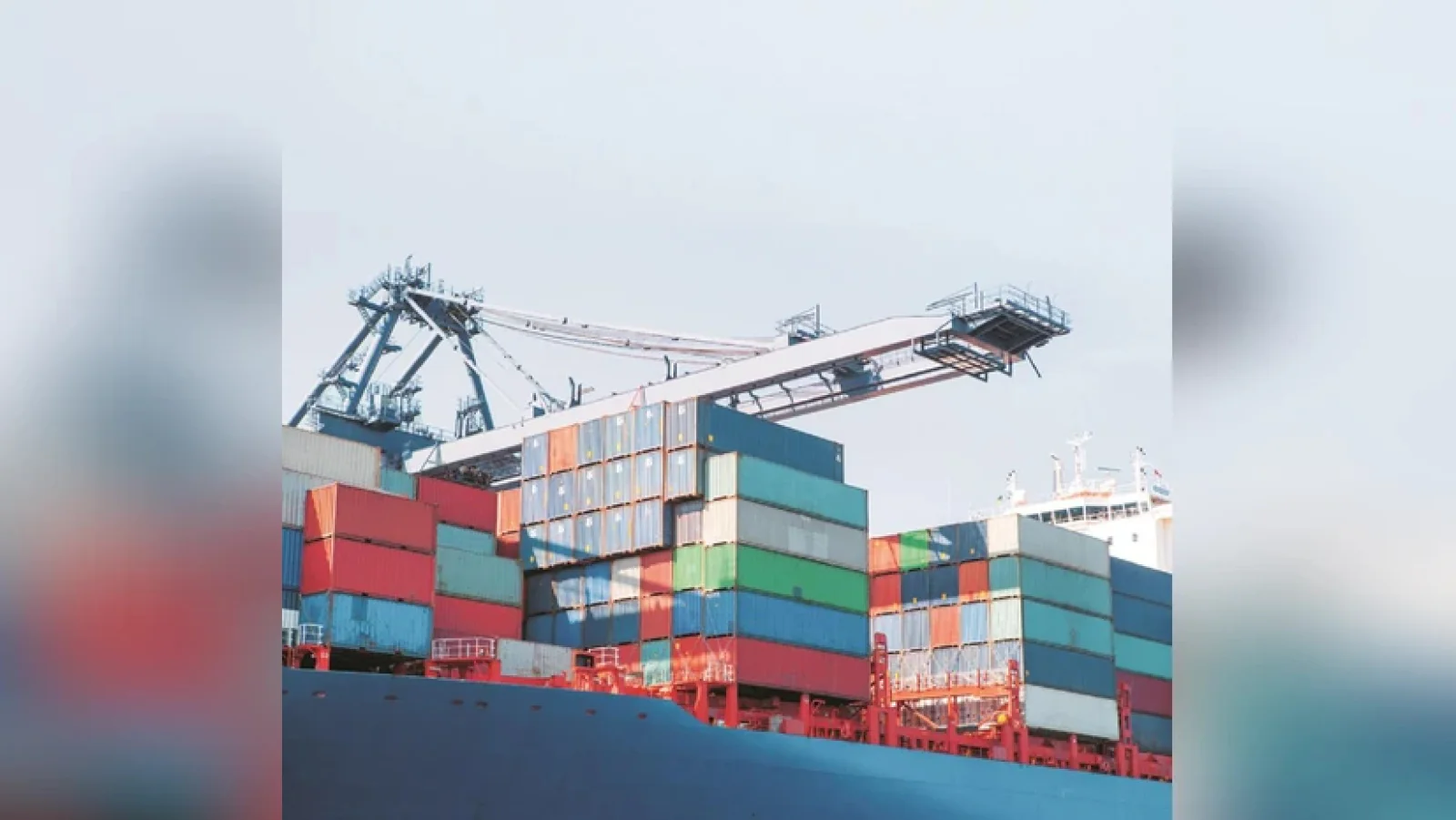 India’s Trade Deficit Narrows to Five-Month Low in November on Export Surge