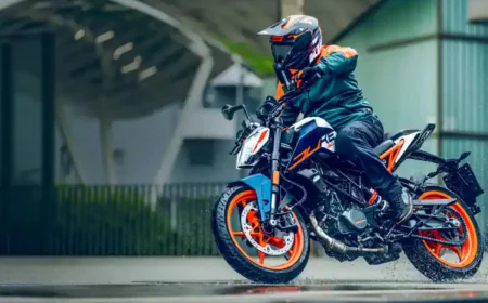 KTM 160 Duke Now Comes with 5-Inch TFT Display Borrowed from 390 Duke